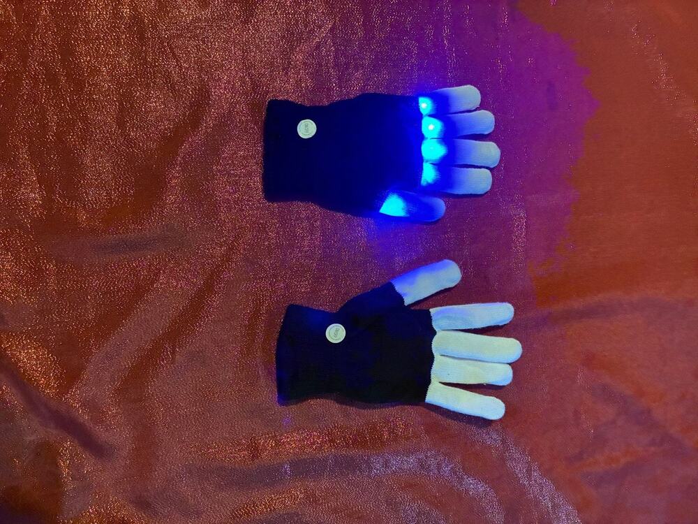 LED Light Up Gloves Unisex One Size Black White Flashing Fingertip Gloves Rave